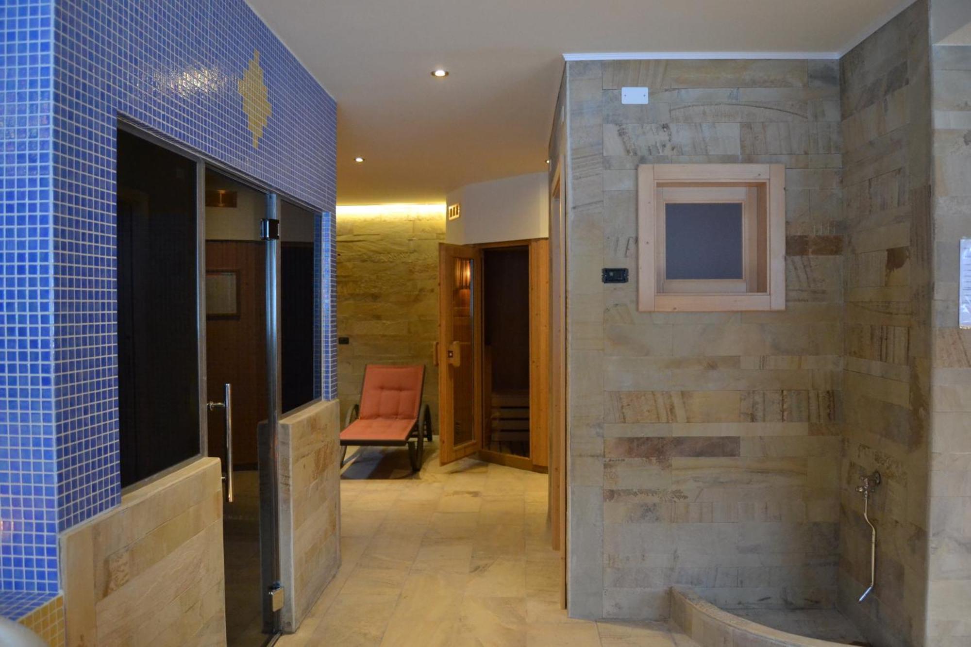 Park Hotel Bellevue 디마로 외부 사진